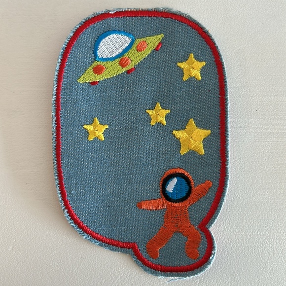 Space-Themed Embroidered Patches - Picture 7 of 10